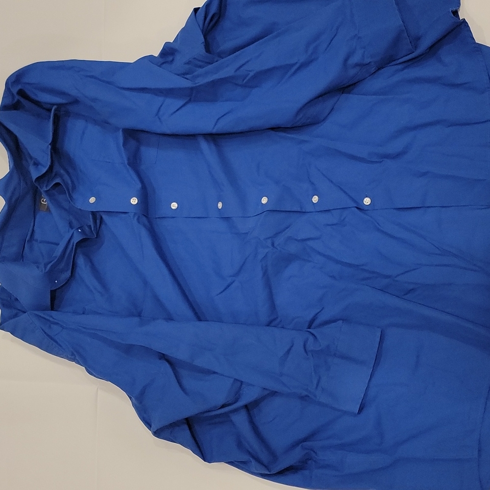 Men's neck size 22 arm length 35/36 dress shirt